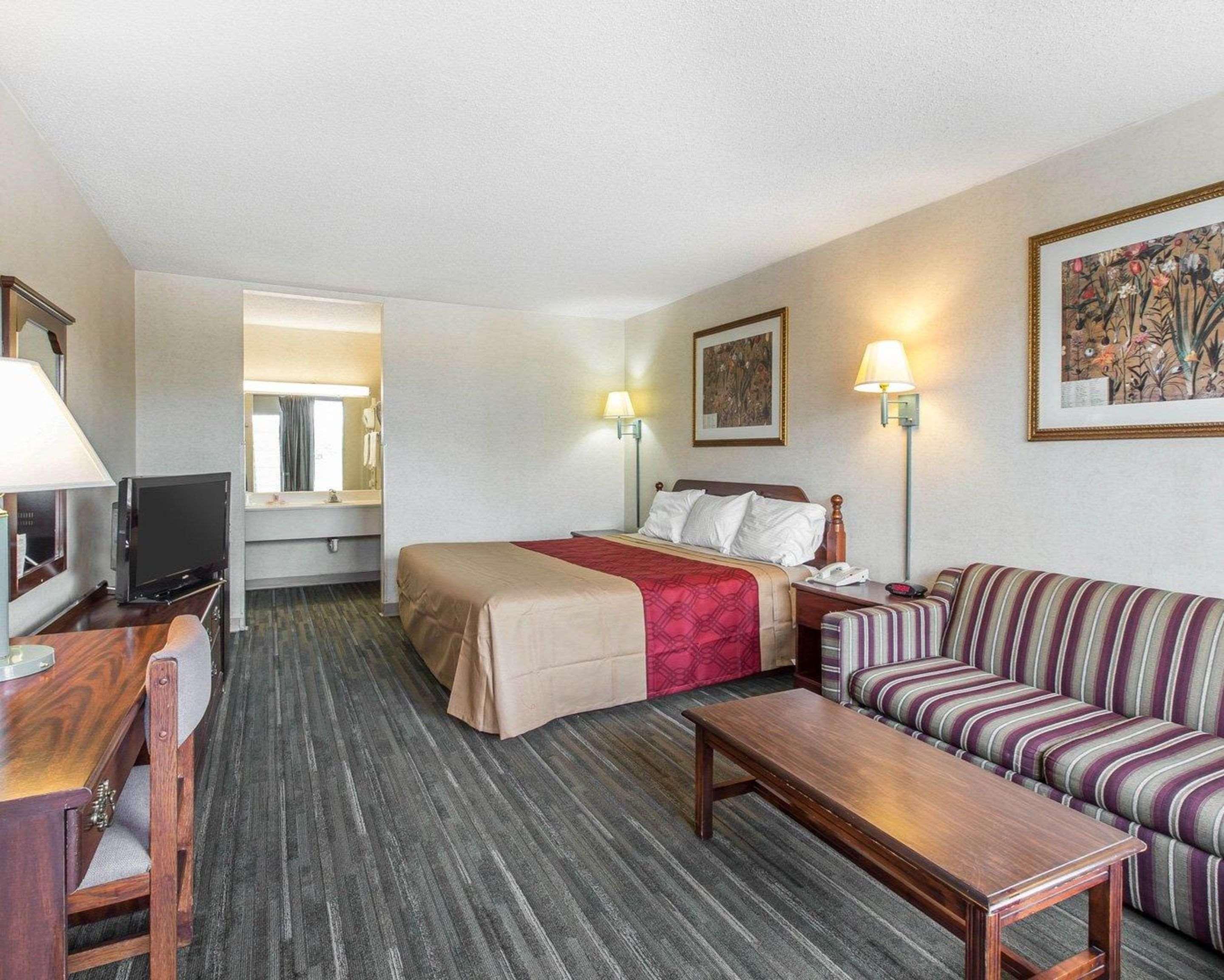 Econo Lodge Calhoun Exteriér fotografie