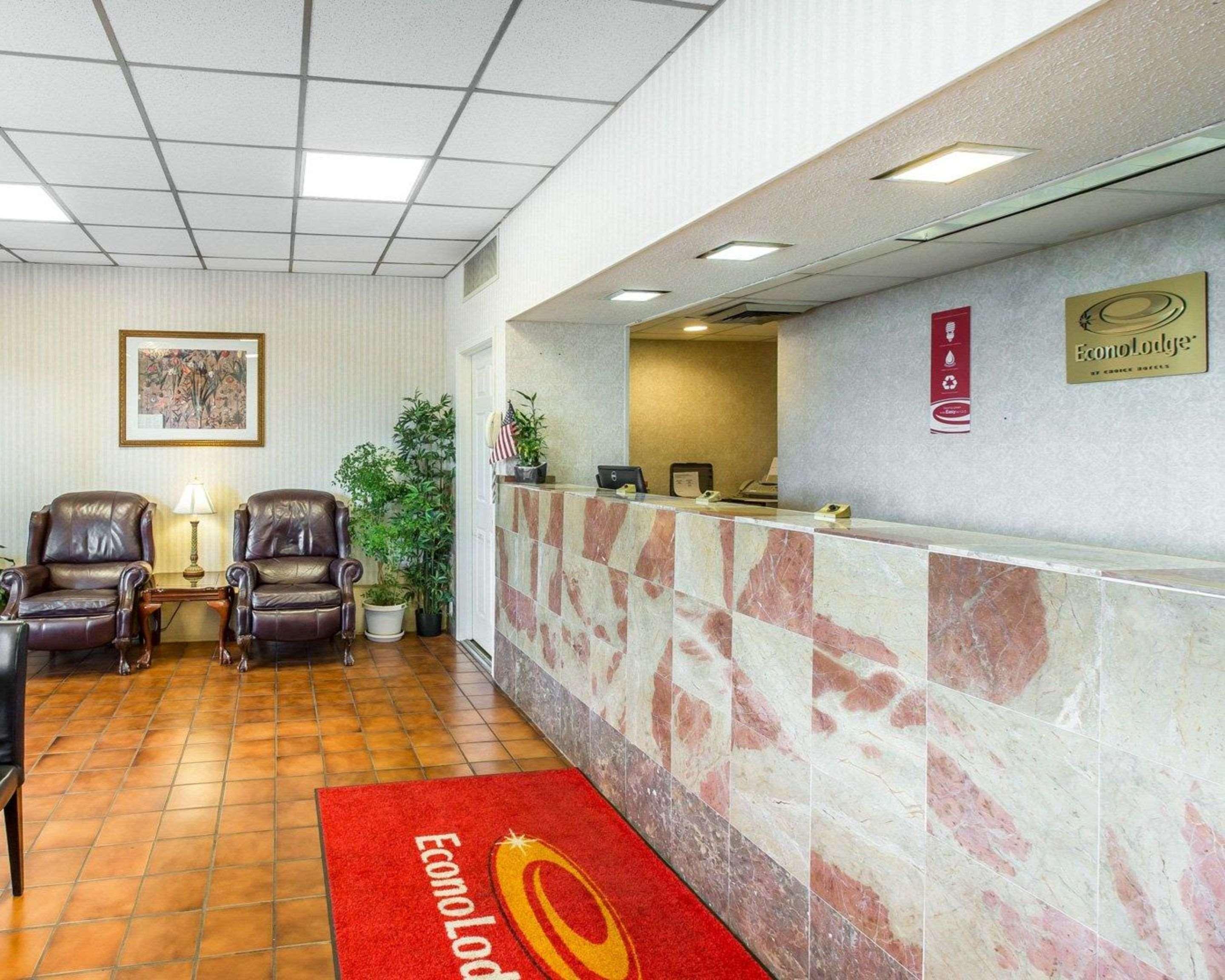 Econo Lodge Calhoun Exteriér fotografie