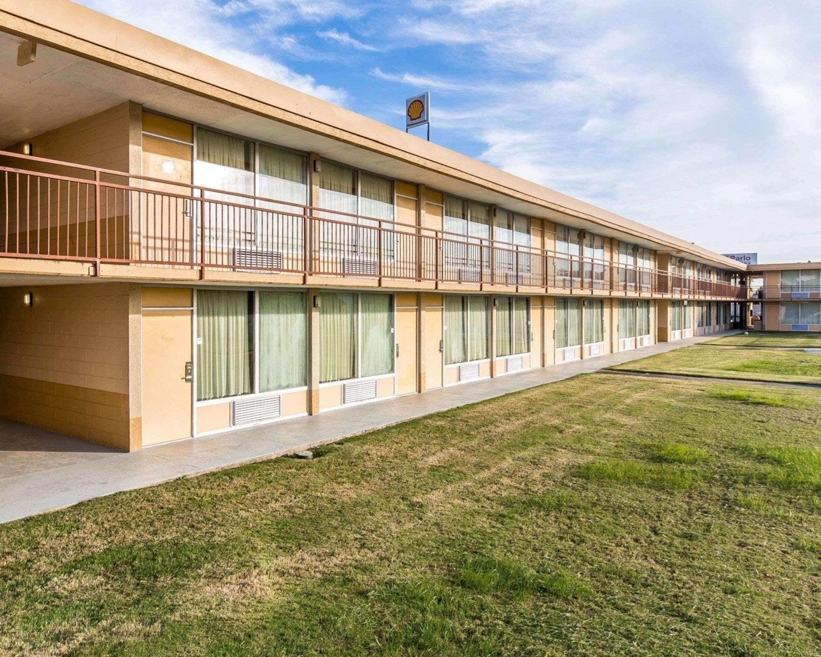 Econo Lodge Calhoun Exteriér fotografie