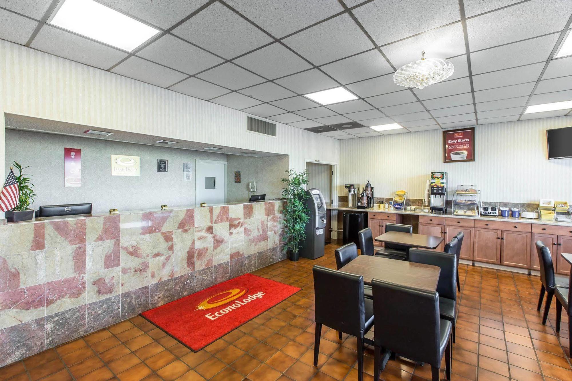 Econo Lodge Calhoun Exteriér fotografie