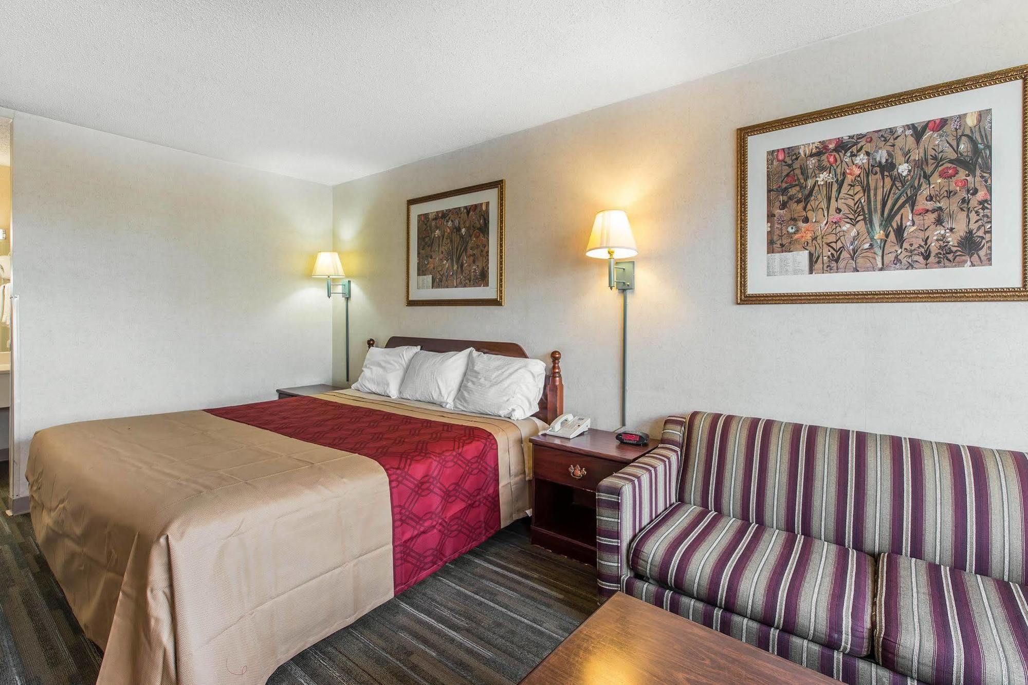 Econo Lodge Calhoun Exteriér fotografie
